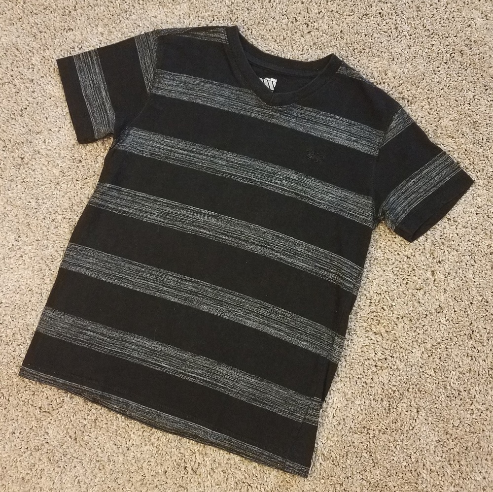Old Navy T-shirt